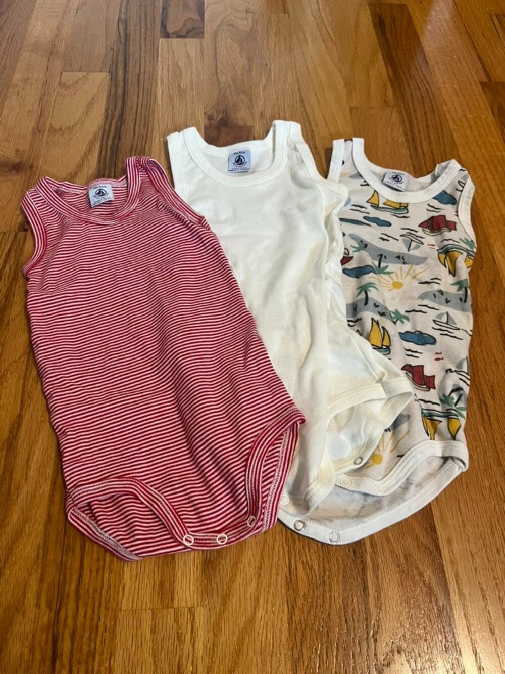 Petit Bateau pack 3 sleeveless onesies 18 month
